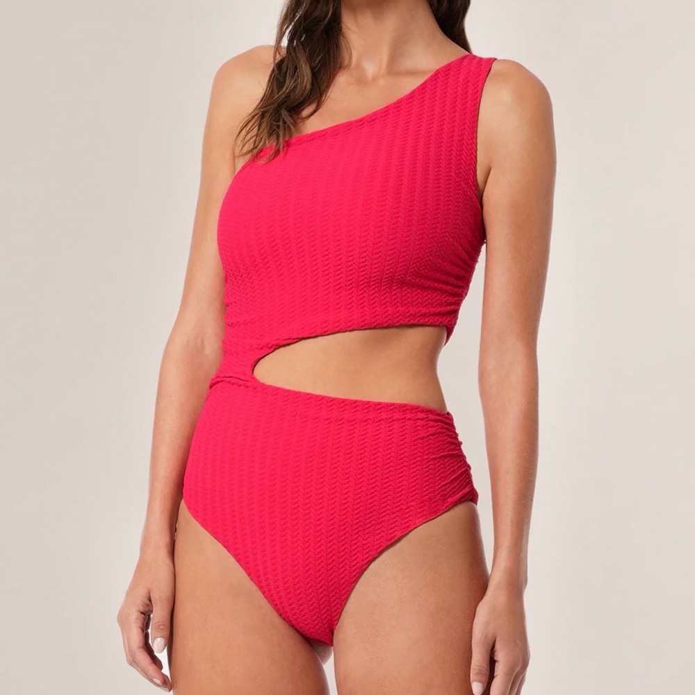 BOAMAR KIRA ONE PIECE SWIM NEW